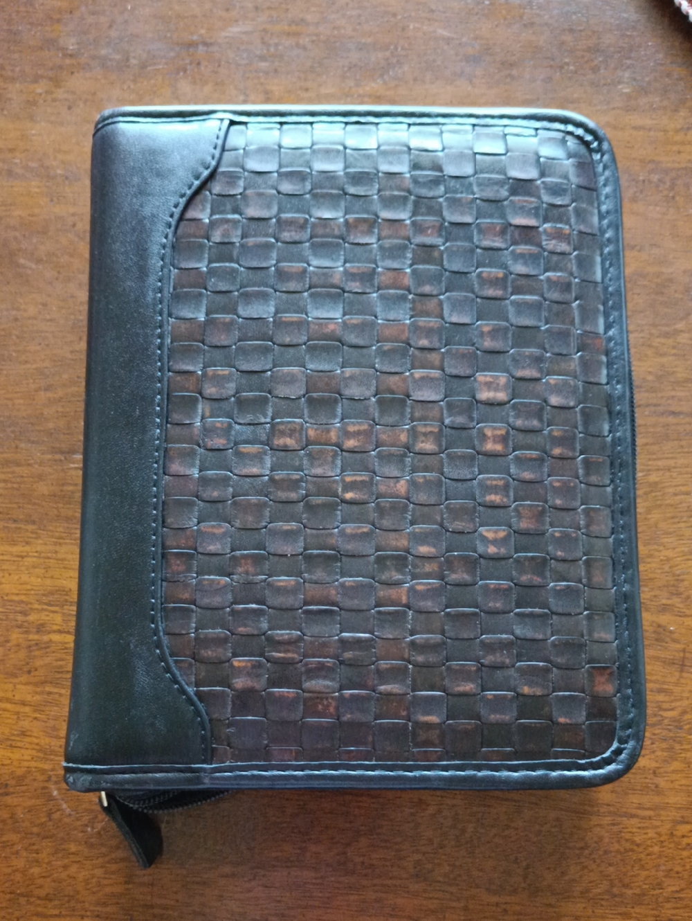 Franklin Covey compact Woven Leather Zippered Organizer - Brown and Black
